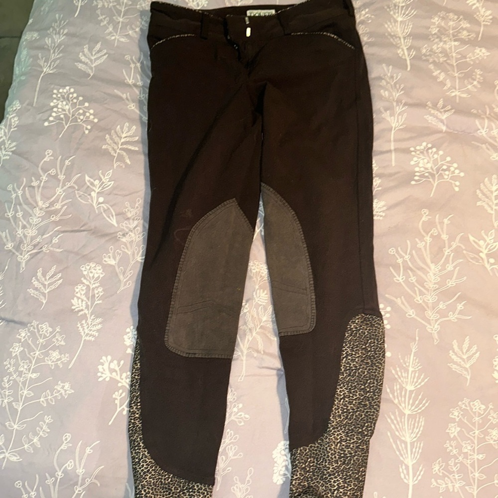 Brown and leopard print breaches